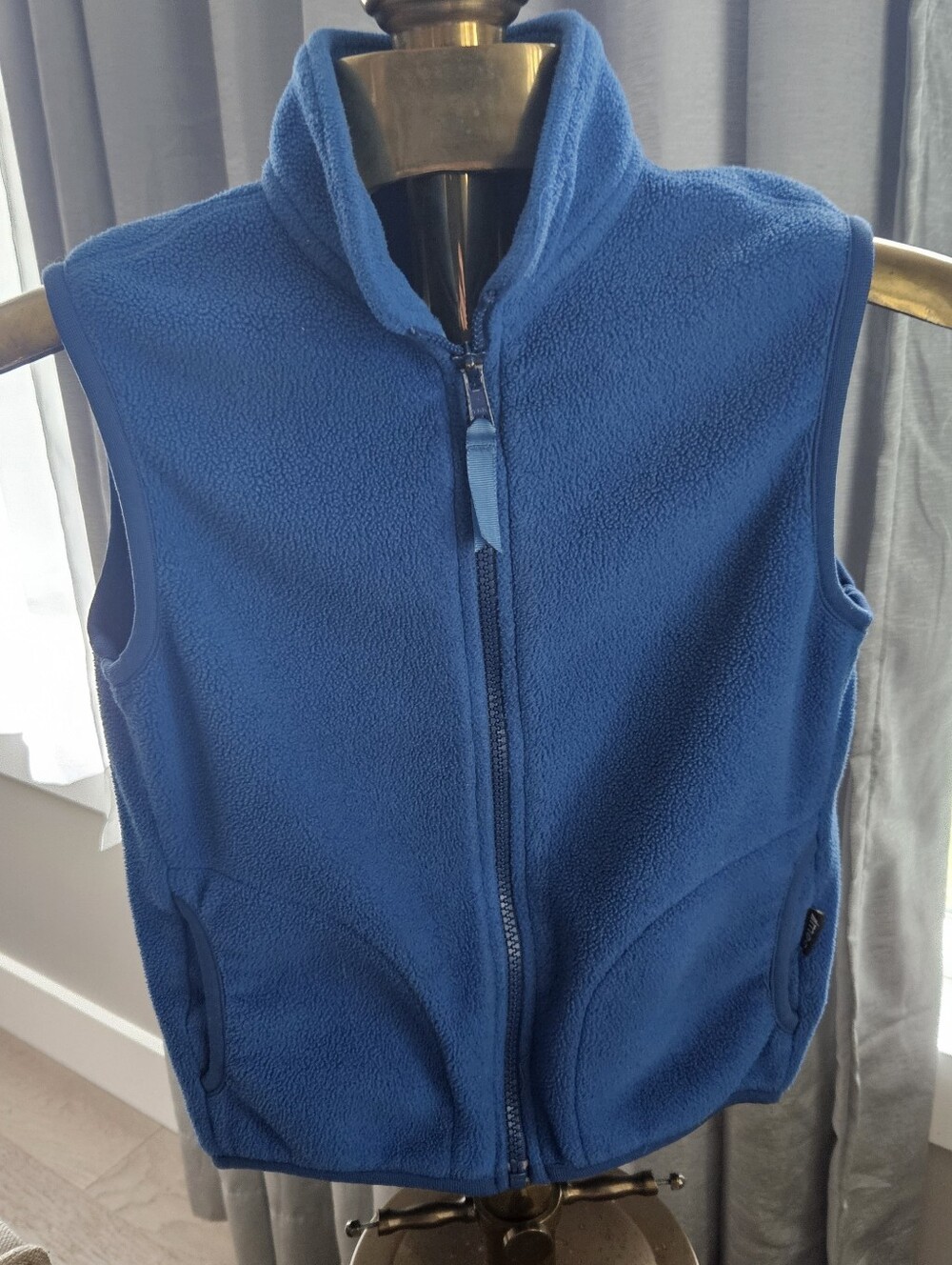 Bundle 5/$20. Kids Blue MEC Fleece Vest Size 6